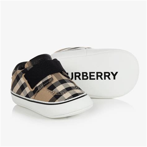 burberry scarpe neonato|Newborn Baby Booties & First Walkers .